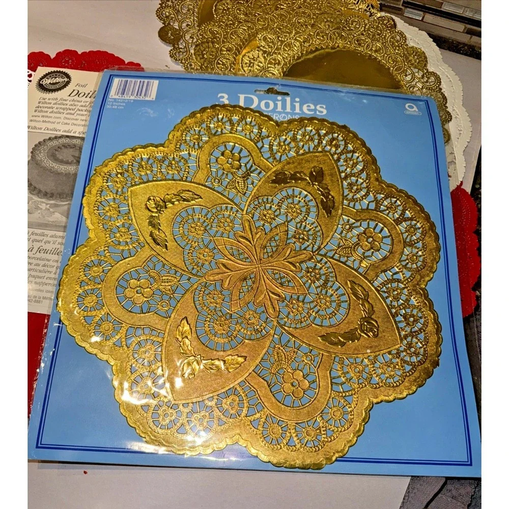 Vintage Holiday Doilies Lot Wilton Amscan Christmas Valentine Gold Foil Lace